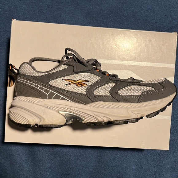 Reebok FREEDOM TRAIL SHOES - Picture 6 of 9